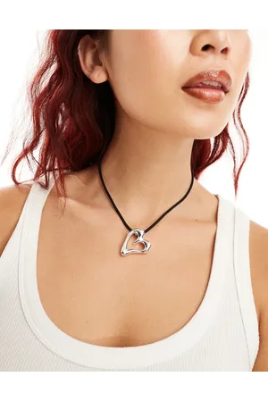 Monki Heart pendant necklace in