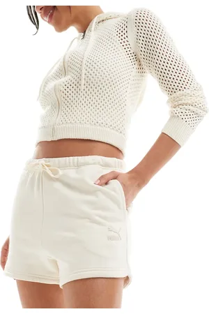 PUMA Classics shorts in off