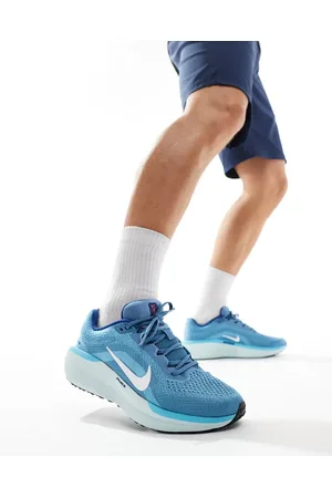 Nike Air Winflo 11 trainers in