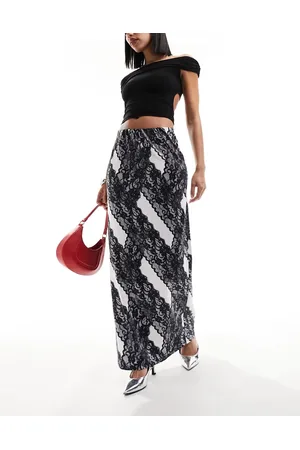 VERO MODA Lace print jersey maxi skirt in mono