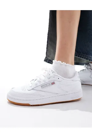 Reebok Club C 85 trainers in with gum sole
