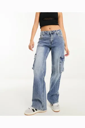 Guess Cargo jeans in medium wash