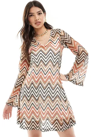 French Connection Knitted shift mini dress in zig zag print