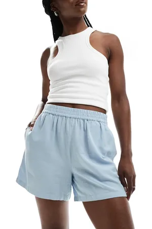 Pieces® Linen runner shorts in baby blue
