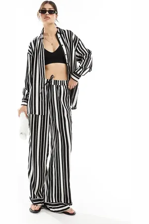 ONLY Wide leg trousers in and white stripe