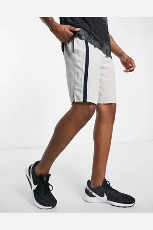 Nike D.Y.E. Challenger 9 inch shorts in