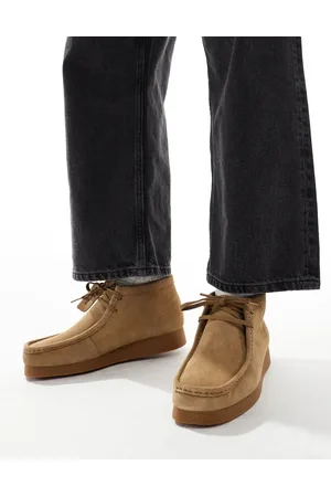 Clarks Wallabes EVO BT in dark sand