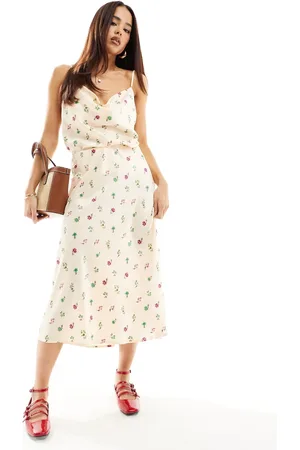 Y.A.S Y.A.S satin cowl neck cami top co-ord in cream ditsy floral print