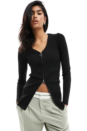 Pimkie Knitted v neck zip detail top in