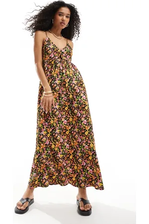 VERO MODA Maxi cami dress with cut out in black floral print
