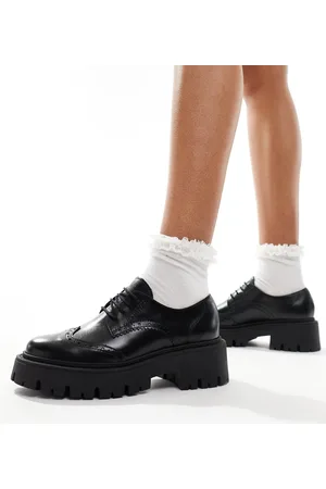 Schuh Liora chunky brouges in leather