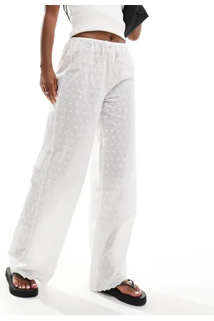 Cotton On Cotton On relaxed trousers in broiderie