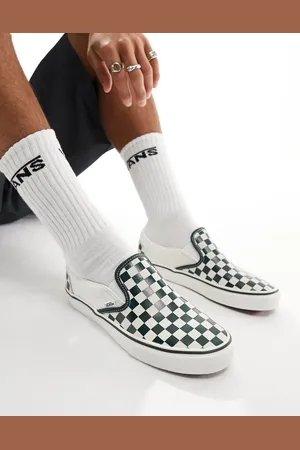 Vans Classic slip on trainers in checkerboard