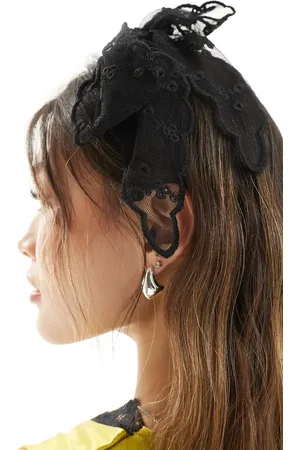 True Decadence Lace hair bow in