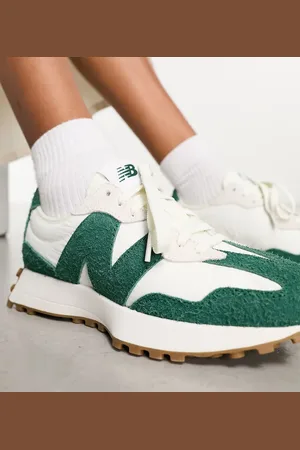 New Balance 327 trainers in and green - exclusive to ASOS
