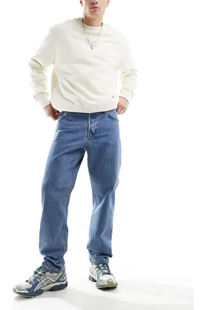 Weekday Barrel relaxed fit tapered jeans in 90s