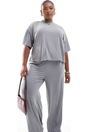 Pieces® Pieces Curve slinky super soft wide leg trouser co-ord in