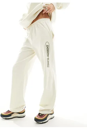 Daisy Street Relaxed straight leg joggers co-ord with pacific academy print