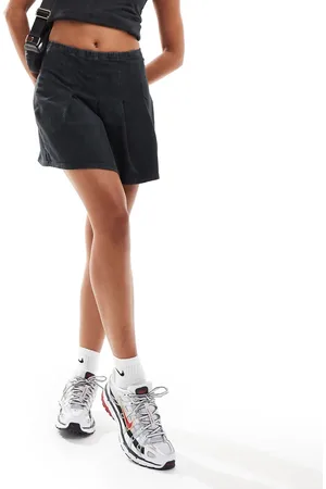 Noisy May Pleated mini skirt in acid wash