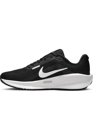 Nike Downshifter 13 trainers in and white