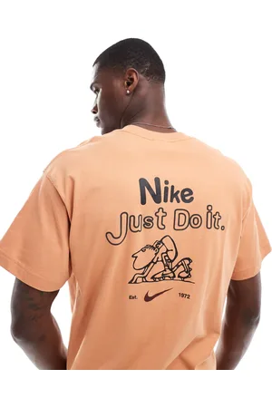 Nike Club graphic back print t-shirt in