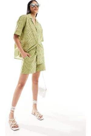 Iisla & Bird Longer line broderie beach short in pine garden