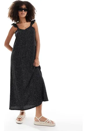 Pieces® Textured jersey frill sleeve cami maxi dress in floral