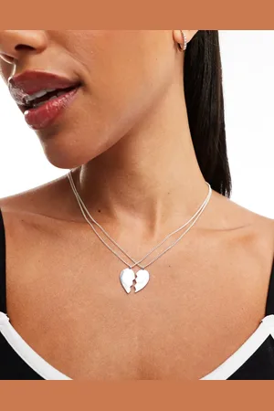 Monki Necklace with half heart in