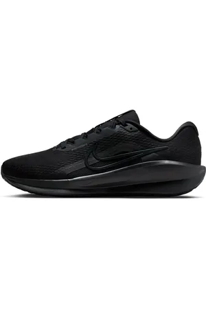 Nike Downshifter 13 trainers in