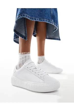 Tommy Hilfiger Essential leather cupsole trainers in triple