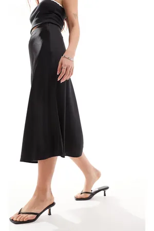 Monki Midi satin skirt in