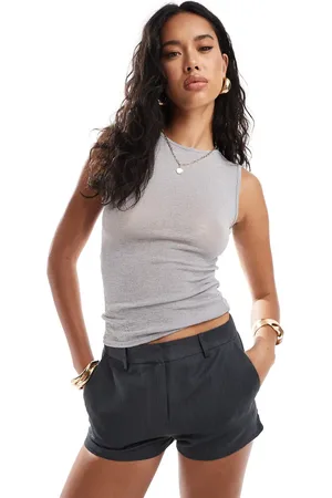 Kaiia Sleeveless mesh top in
