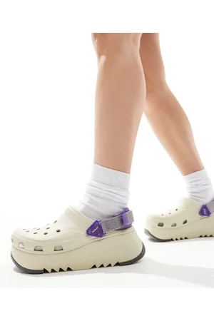 Crocs Unisex hiker xscape clogs in bone/neon purple