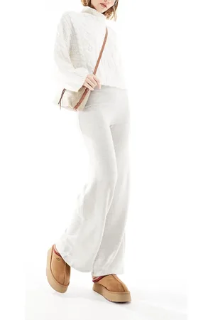 Pull&Bear Soft touch straight leg trouser in beige marl