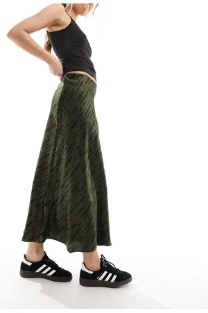 MANGO Satin print midi skirt in dark