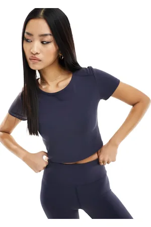 Urban Threads Butter soft fitted short sleeve top in