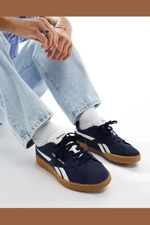 Reebok Club C Grounds trainers in with gum sole