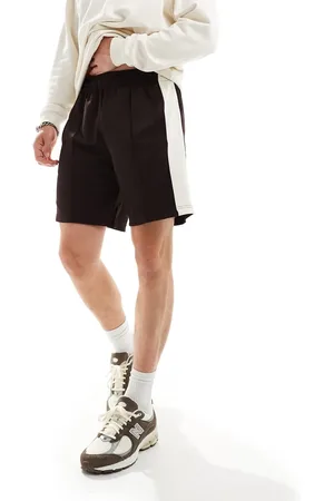 Only & Sons Pull on short with side stripe in