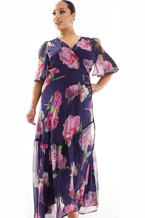 HOPE & IVY Ruffle wrap maxi dress in & pink