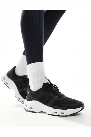 On Running ON Cloudpulse training trainers in black and