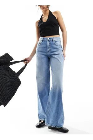 Stradivarius Fluid wide leg jean in medium wash