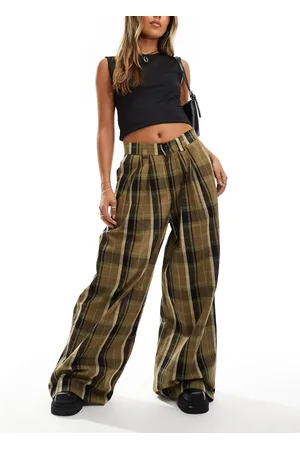 Noisy May High waist wide leg trousers with pleat detail in khaki check
