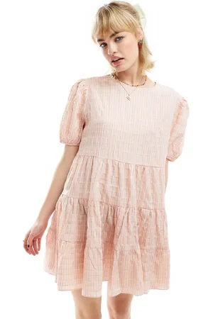 Glamorous Short sleeve pleated smock dress in seersucker check