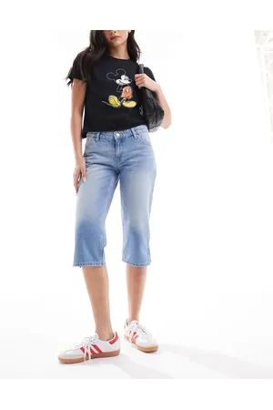 Monki Moop low waisted denim capri pants in tinted mid wash