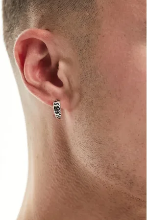 Icon Brand Stealth hoop earrings in
