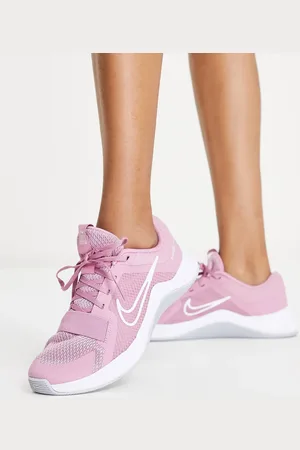 Nike MC 2 trainers in and white