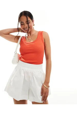 New Look Scoop neck vest in