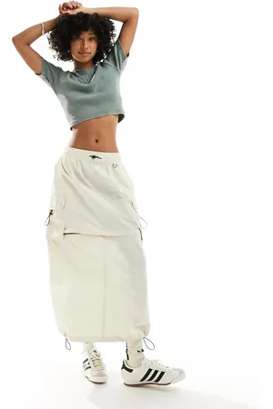 Dickies Jackson cargo skirt in cream