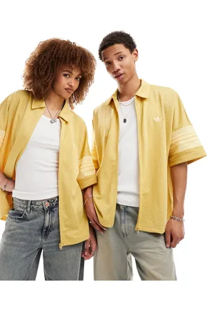 adidas Unisex shirt in oatmeal