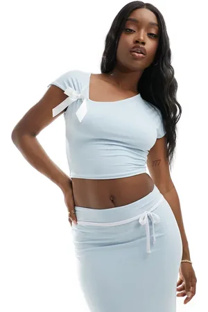 Kaiia Contrast bow detail cropped top in baby